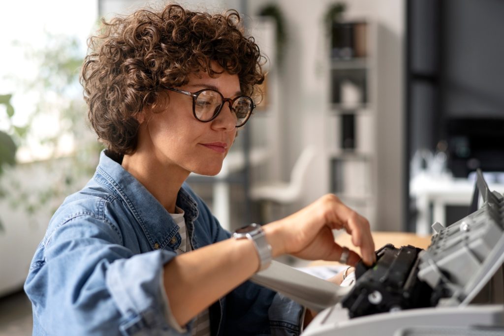 İşletmeniz İçin Doğru Yazıcı ve Fotokopi Makinesini Seçme Rehberi: İhtiyaca Yönelik Profesyonel Çözümler